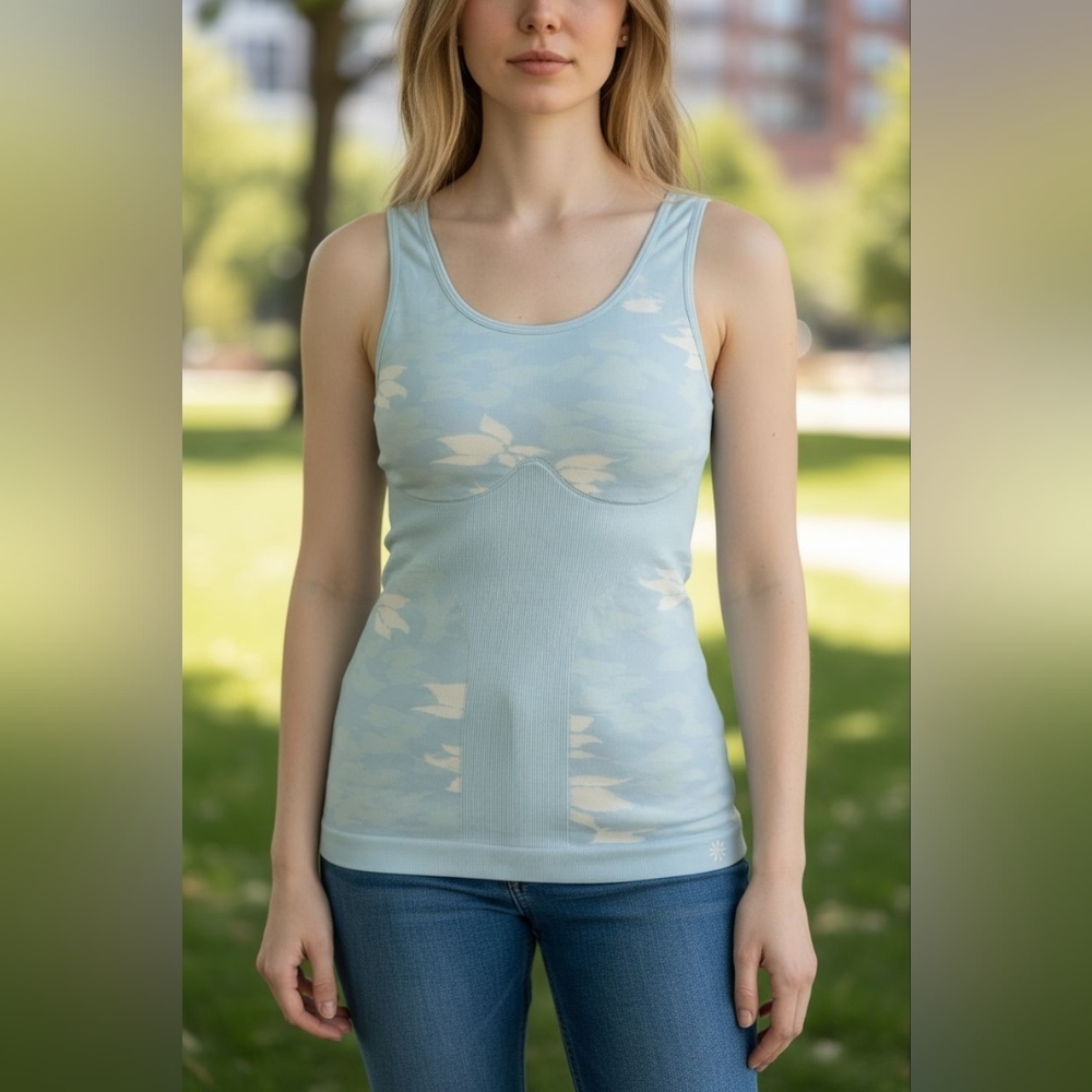 Athleta Light Blue Patterned Workout Top